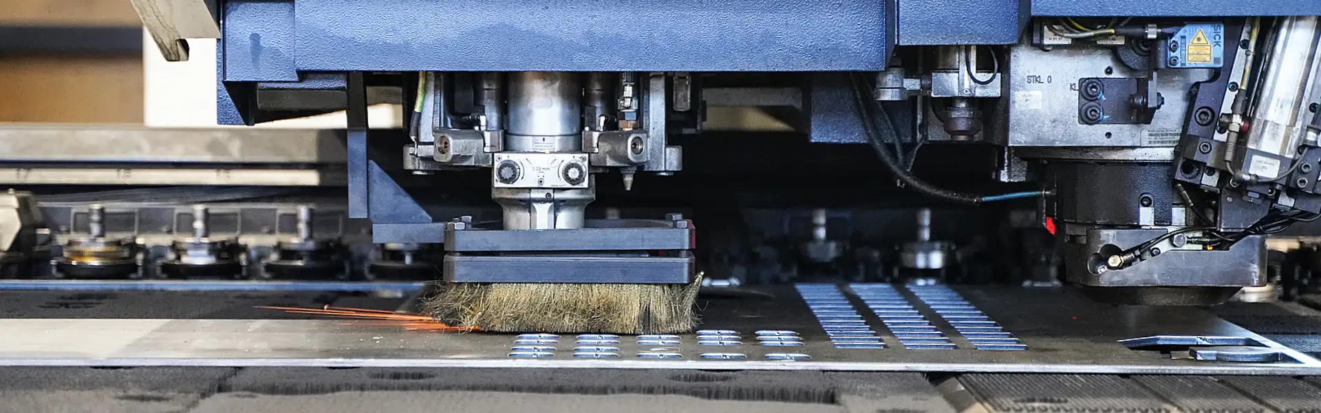 Laser-Kombistanze – TruMatic 7000